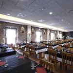 Hotel Monestir De Les Avellanes