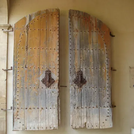 Monestir De Les Avellanes 3* Os De Balaguer