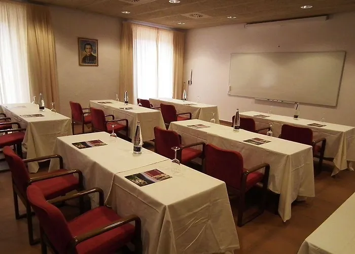 Monestir De Les Avellanes Hotel 3*
