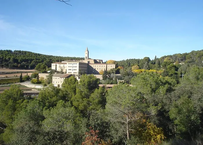 Monestir De Les Avellanes Hotel 3*