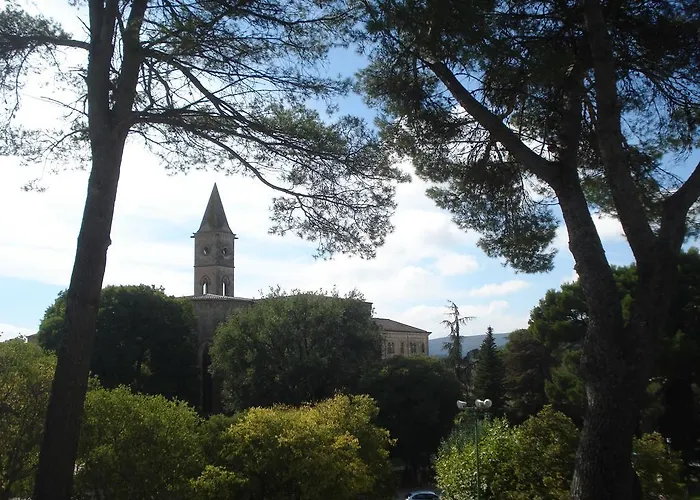 Monestir De Les Avellanes Os De Balaguer