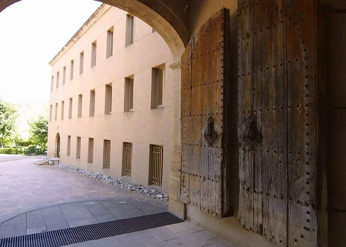 Hotel Monestir De Les Avellanes Os De Balaguer