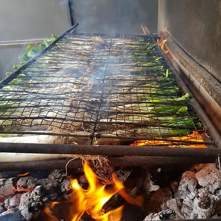 Ξενοδοχείο Monestir De Les Avellanes
