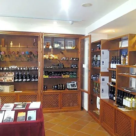 Monestir De Les Avellanes 오스데발라구에르