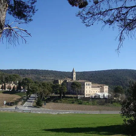 Monestir De Les Avellanes 3*