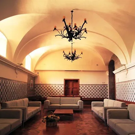 Monestir De Les Avellanes 3* Os De Balaguer