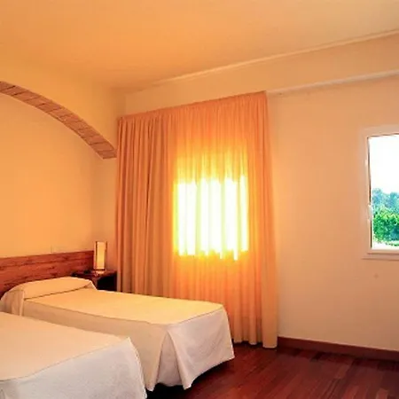 Monestir De Les Avellanes Hotel 3*