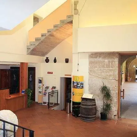Monestir De Les Avellanes Hotel