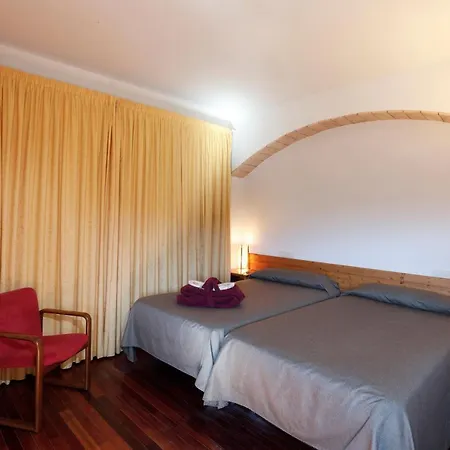 Monestir De Les Avellanes Szálloda 3*